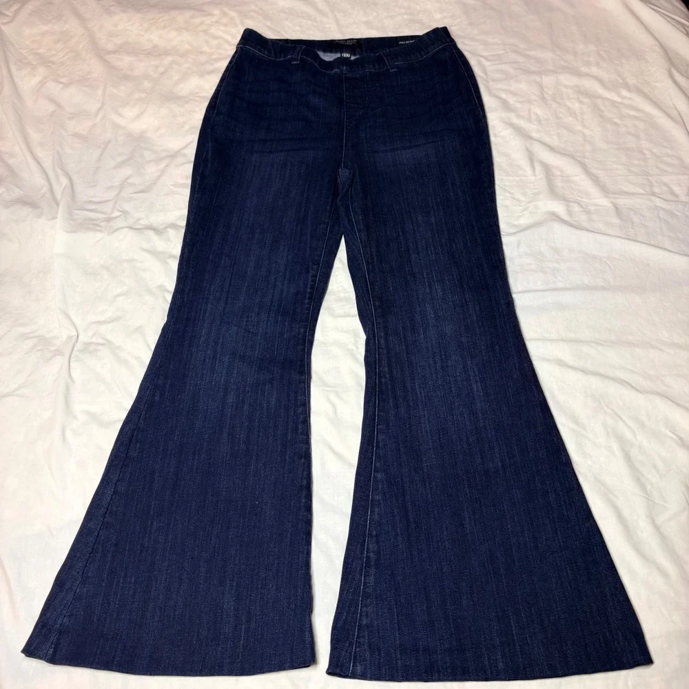 Judy Blue Dark Wash Pull On Super Flare Jeans JB88136 Size 11/28 Bell Bottoms - Picture 1 of 11